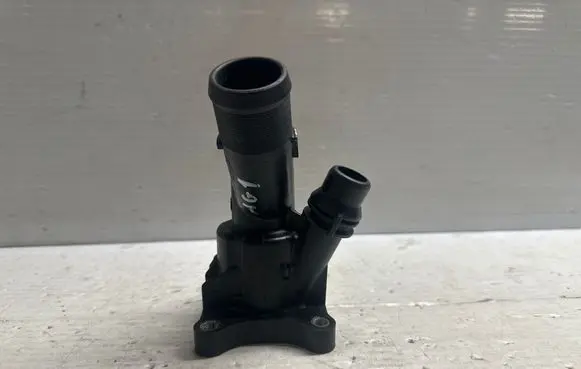 Volvo V40 Thermostat/thermostat housing 31293767