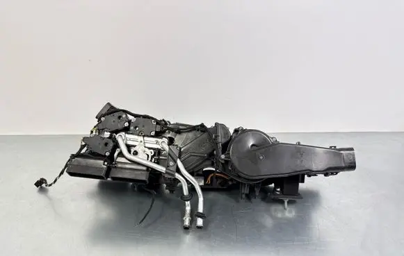 Audi Q7 4M Interior heater climate box assembly 4M0820004