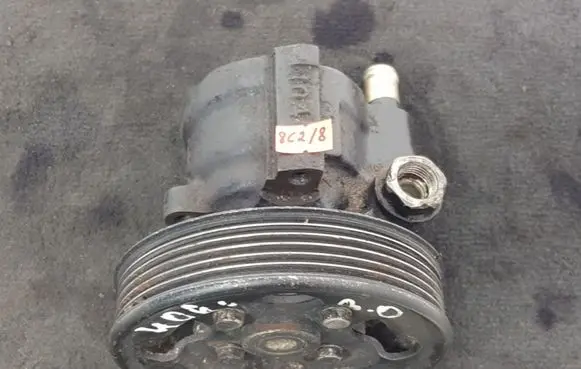Peugeot 406 Power steering pump