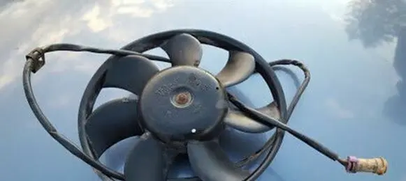 Audi A4 S4 B5 8D Electric radiator cooling fan 3136613342