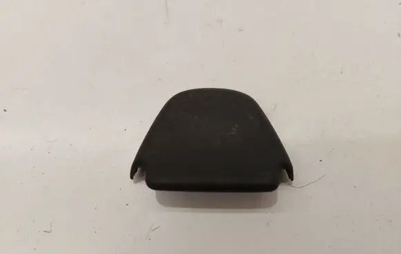 Volkswagen Golf II Seat belt trim 165857719