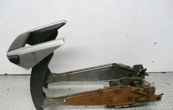 Opel Zafira B Hand brake release handle 13237305