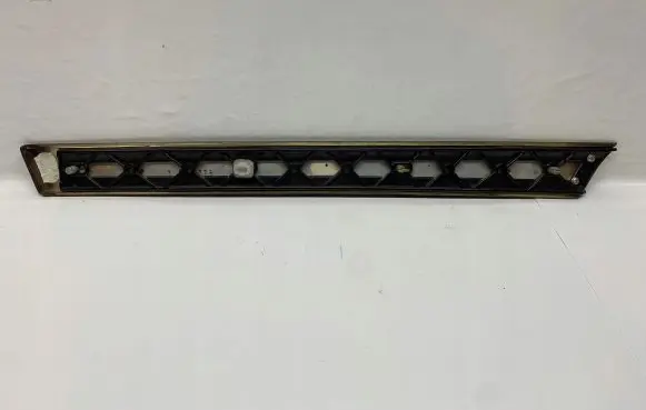 BMW 3 E46 Dashboard glove box trim 8200726