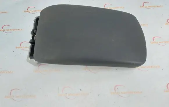 Citroen DS4 Rear seat armrest 10002441