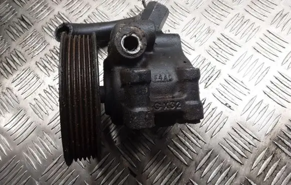 Ford Courier Power steering pump 8CB2000