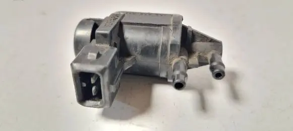 Audi A6 S6 C6 4F Turbo solenoid valve 906283a