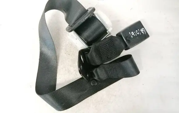 Middle seatbelt (rear)