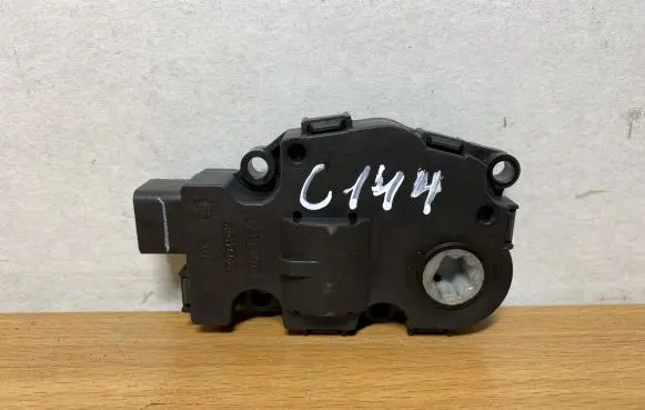 BMW 1 F20 F21 A/C air flow flap actuator/motor T1015556H C144