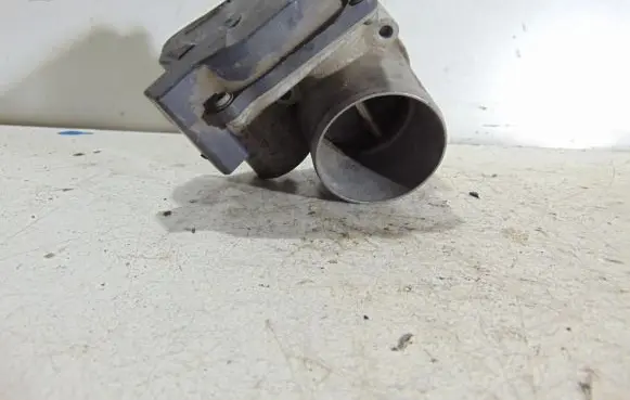 Volkswagen Golf VI Throttle valve 03C133062C