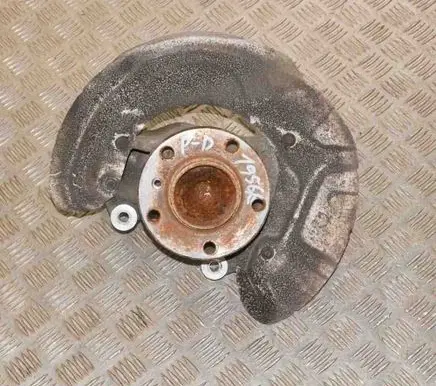 BMW 1 F20 F21 Front wheel hub 18915910