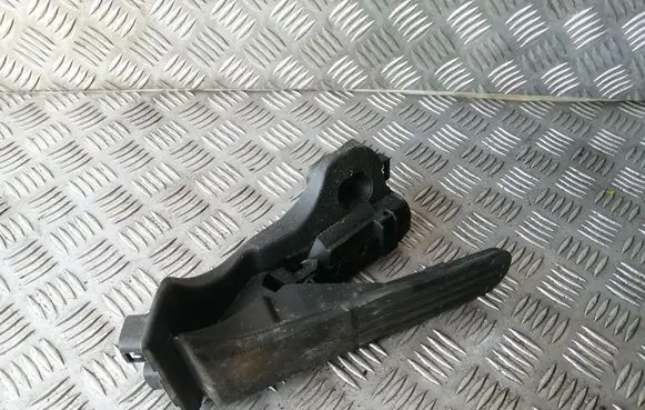 Volkswagen Golf VI Accelerator throttle pedal 1K1721503T