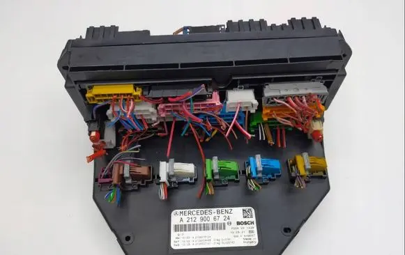 Mercedes-Benz E W212 SAM control unit A2129006724