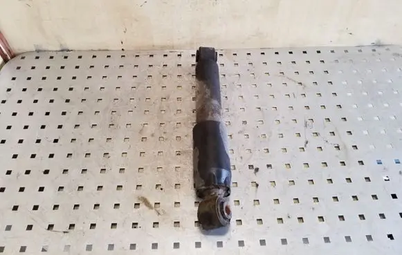 Nissan Pathfinder R51 Rear shock absorber/damper