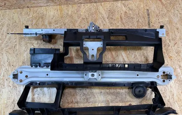 Suzuki Baleno IV Radiator support slam panel