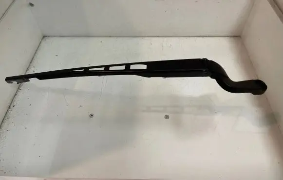 Audi A6 S6 C6 4F Front wiper blade arm 74560