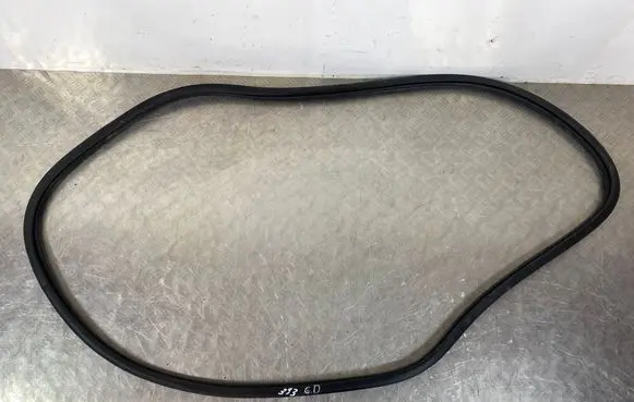 Mitsubishi Outlander IV Rear door rubber seal (on body) 