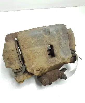 Hyundai i40 Front brake caliper