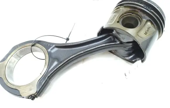 Mercedes-Benz Sprinter W906 Piston with connecting rod 8370 2403500