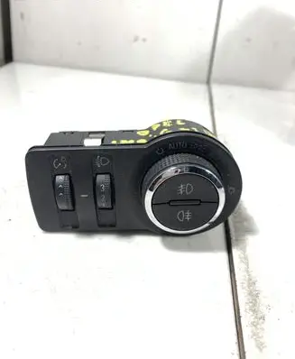 Opel Insignia A Light switch 13268694