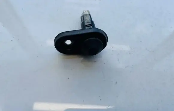 Toyota Avensis Verso Front door sensor coupe 