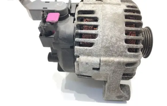 Toyota Auris E180 Generator/alternator 8574045