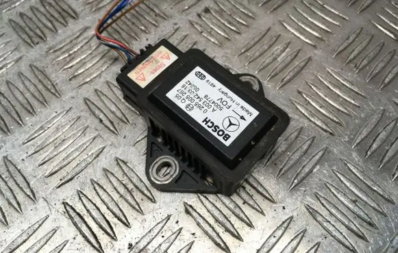 Mercedes-Benz E W211 ESP acceleration yaw rate sensor 0265005267 A0035420318 5004778