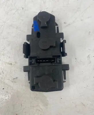 Audi A6 S6 C5 4B Tail light bulb cover holder B5831BL
