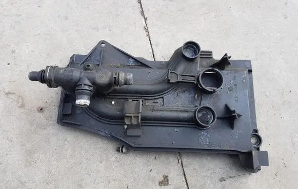 BMW X5 E53 Thermostat/thermostat housing