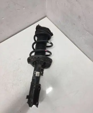 Hyundai i30 Front shock absorber/damper T18D23B1739