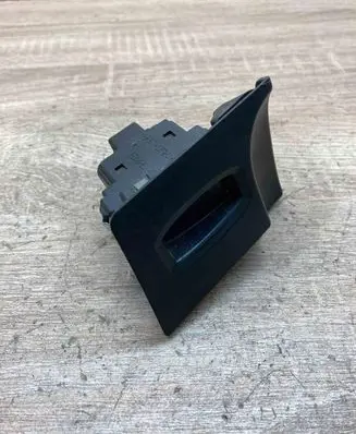 BMW 3 E90 E91 Ignition lock 6954720