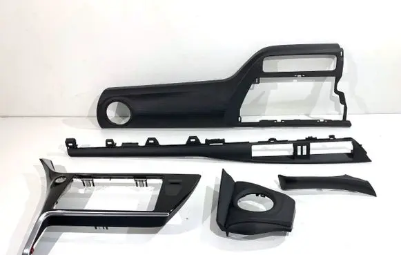 Toyota Auris E180 Dashboard trim 