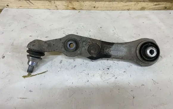 Mercedes-Benz C W205 Front lower control arm/wishbone 20513LI