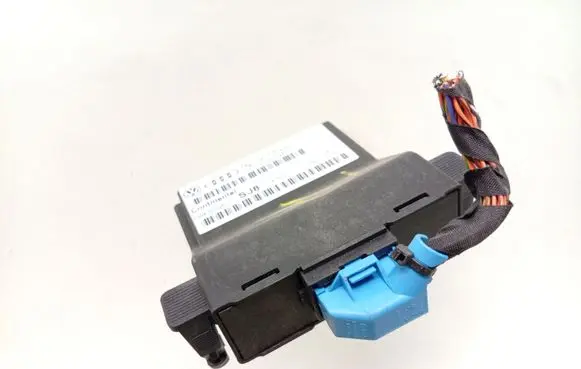 Volkswagen PASSAT B7 Gateway control module 7N0907530G
