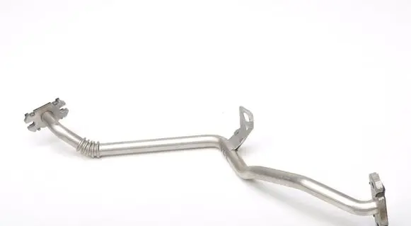 Volvo XC40 Engine coolant pipe/hose 