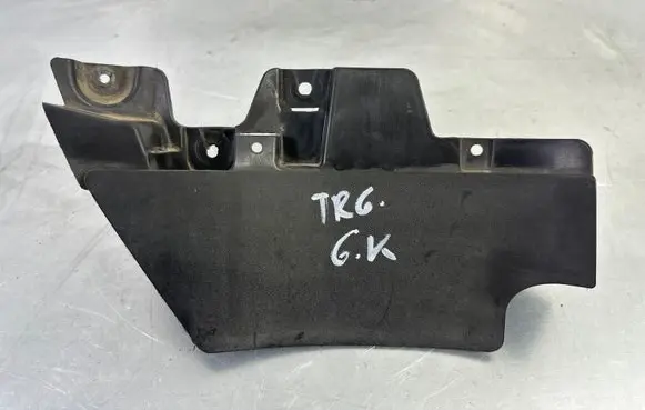 Volkswagen Touareg III Rear mudguard 760854855