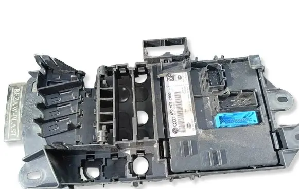 Audi A6 S6 C6 4F Light module LCM 4F0907289G 5DK00876224 4F0910289G