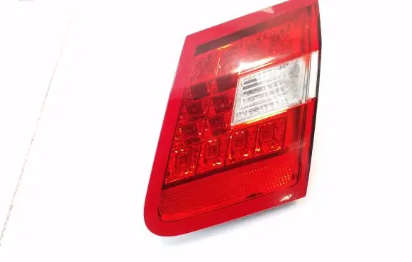 Mercedes-Benz E W212 Tailgate rear/tail lights A2128200864