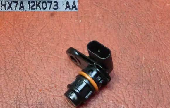 Ford Focus Camshaft position sensor HX7A12K073AA