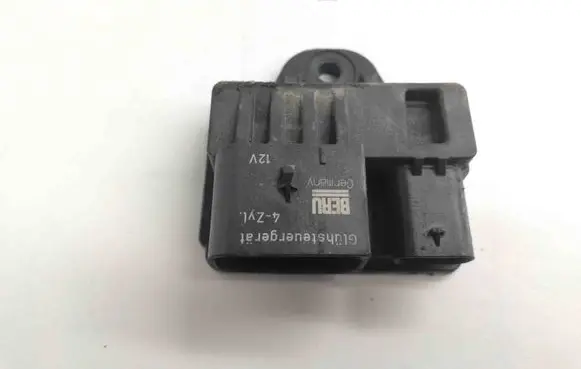 BMW 1 F20 F21 Glow plug pre-heat relay 857008702