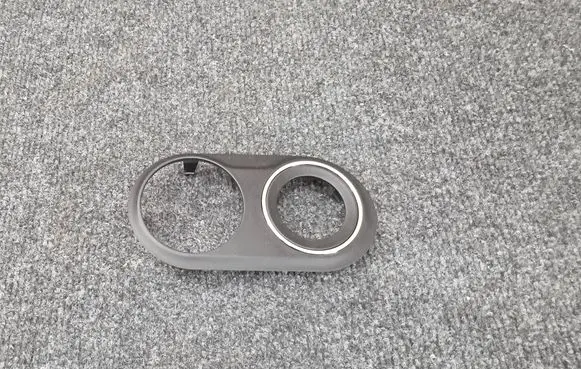 Maserati Levante Dashboard glove box trim 670047405 FA00AA785218