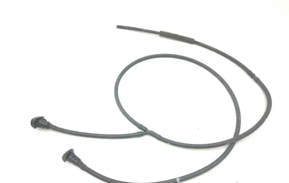 Hyundai Kona II Windshield washer spray nozzle 