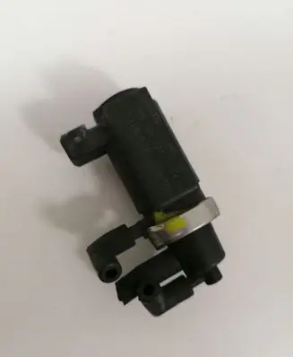 Audi A4 S4 B6 8E 8H Turbo solenoid valve 059906627
