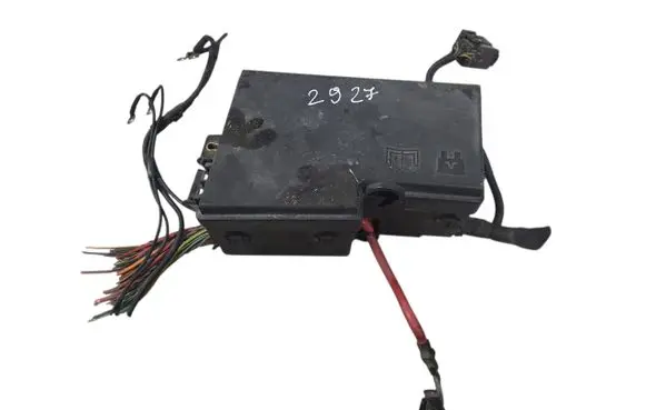 Volvo V50 Fuse module 8688040 518818000 30737465