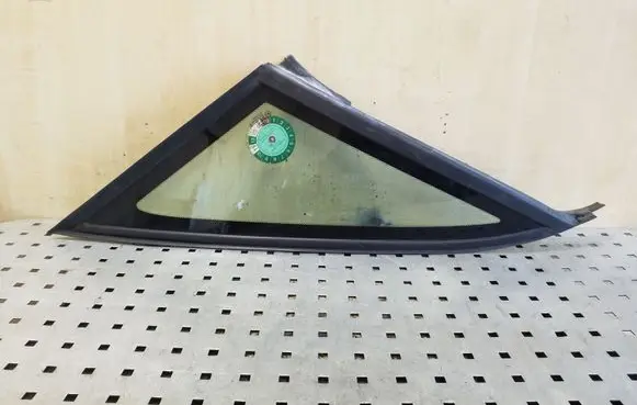 Rear side window