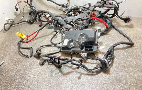 Tesla Model 3 Central body control module 156930300A SEQ91598 TG32131800122V