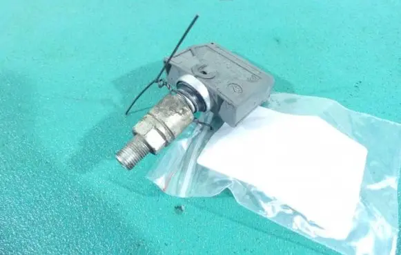Tire pressure sensor