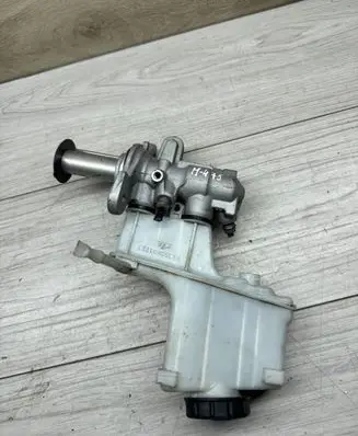 Volkswagen PASSAT B6 Master brake cylinder 5N0945459A PSTGF203 1K0945459A