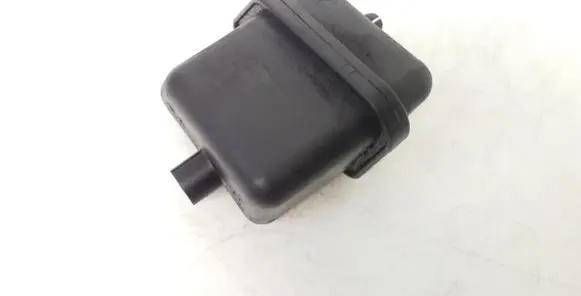 Vacuum air tank