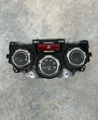 Subaru Forester SH Climate control unit 72311SC060 T1007170D 88721CB