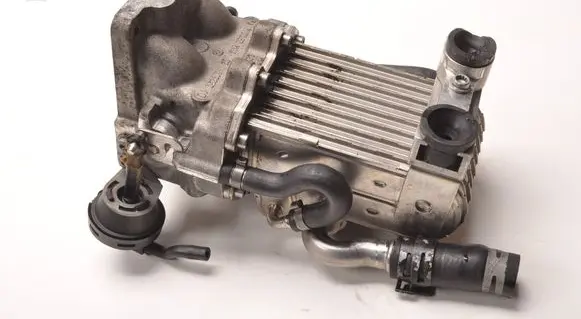 Volkswagen Touareg I EGR valve cooler 07Z131514C